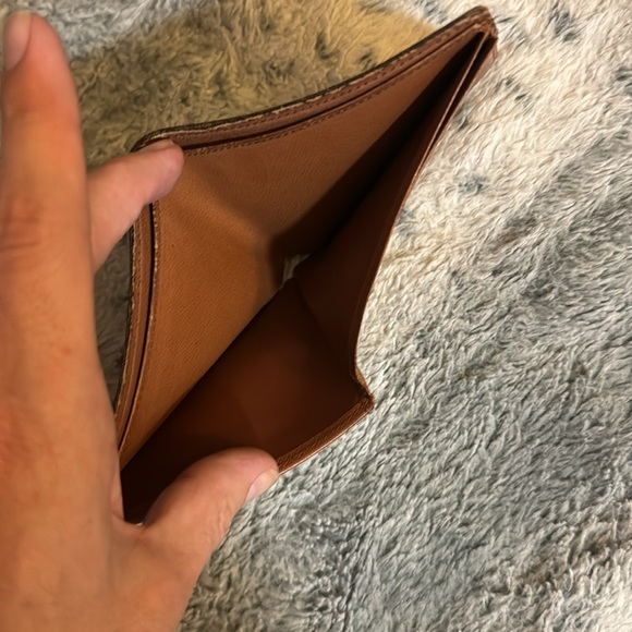 🗣️🔥Men’s Or Women’s Louis Vuitton Men’s Bi-Fold Wallet! Preloved & Beautiful. - Picture 7 of 16